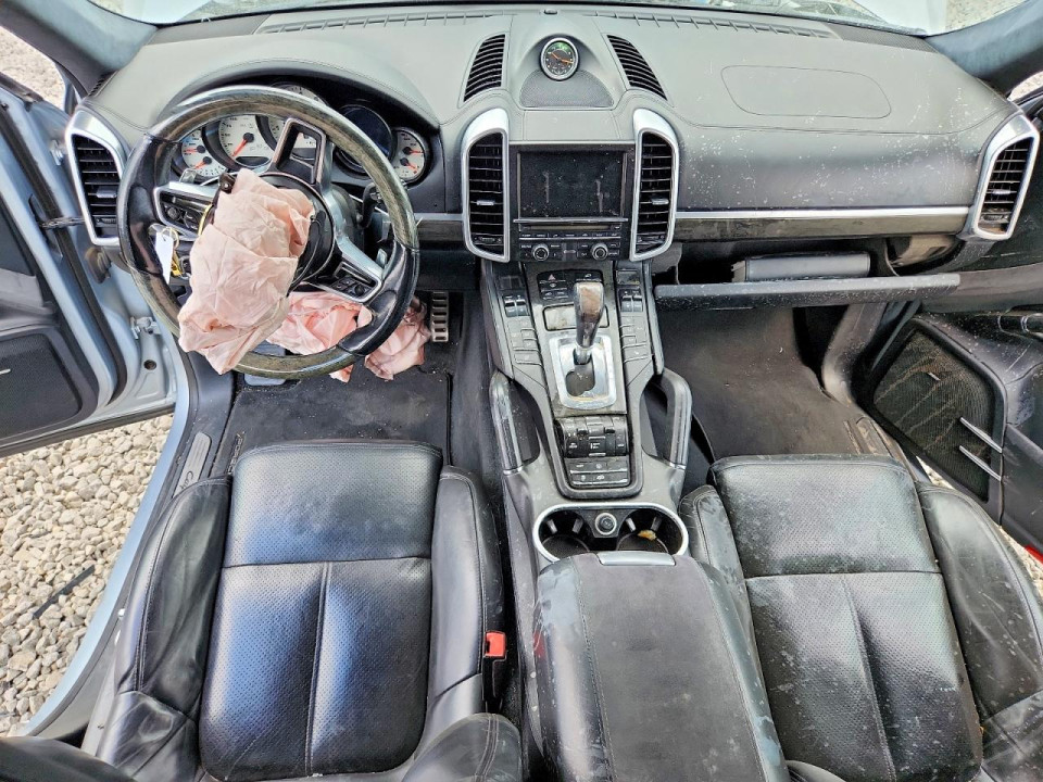 Porsche CAYENNE 2016 — Copart