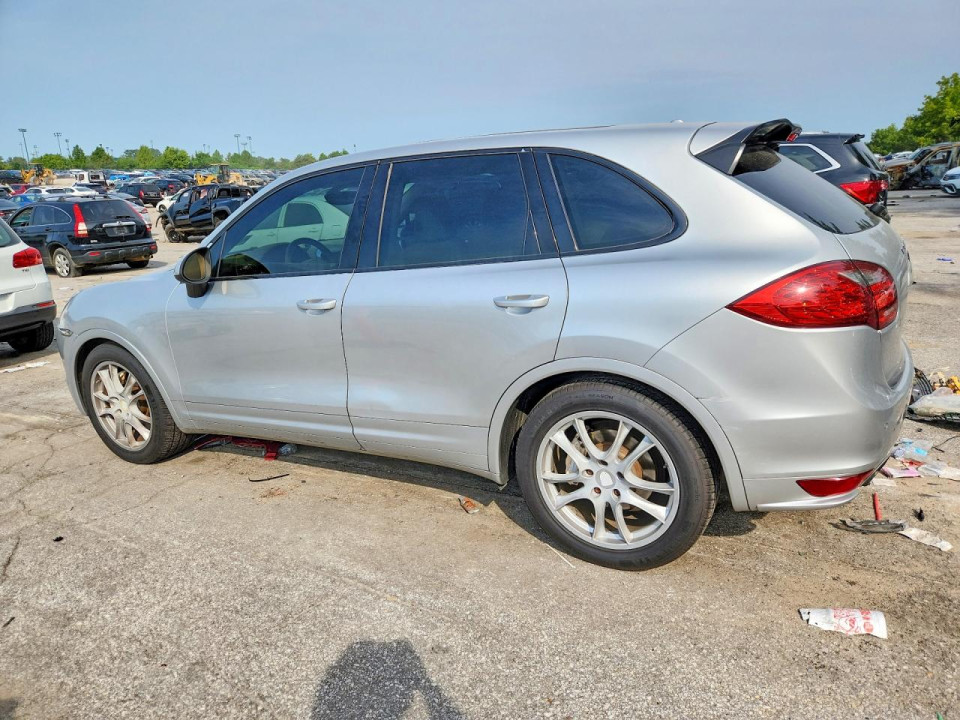 Porsche CAYENNE 2012 — Copart