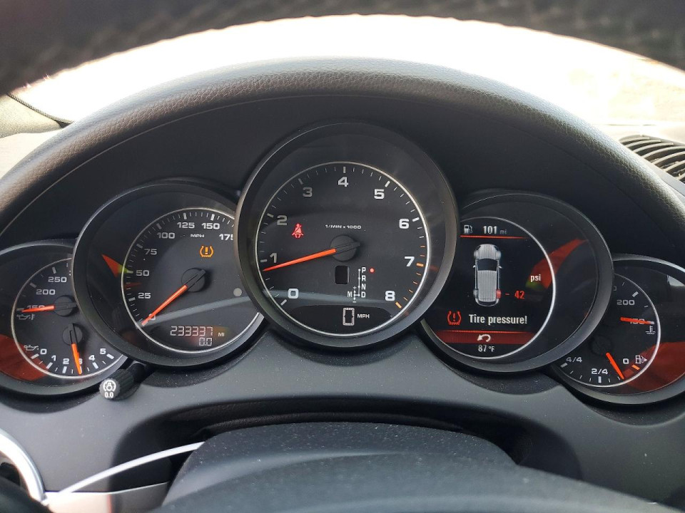 Porsche CAYENNE 2013 — Copart