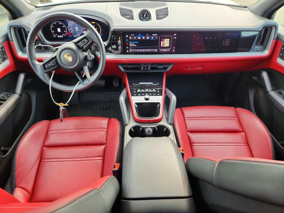 Porsche CAYENNE 2024 — Copart