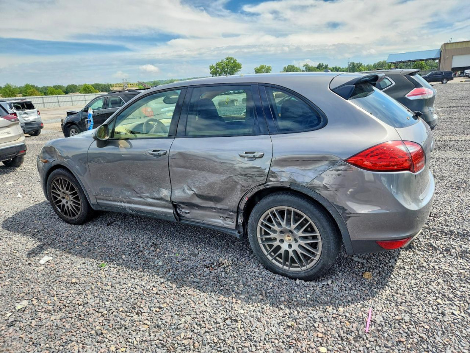 Porsche CAYENNE 2012 — Copart