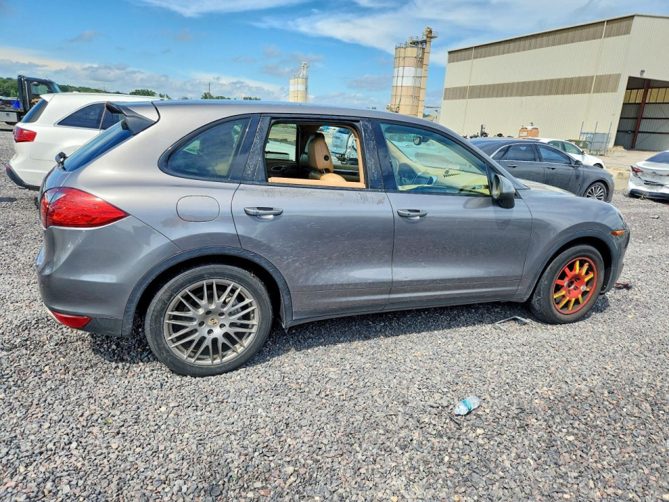 Porsche CAYENNE 2012 — Copart