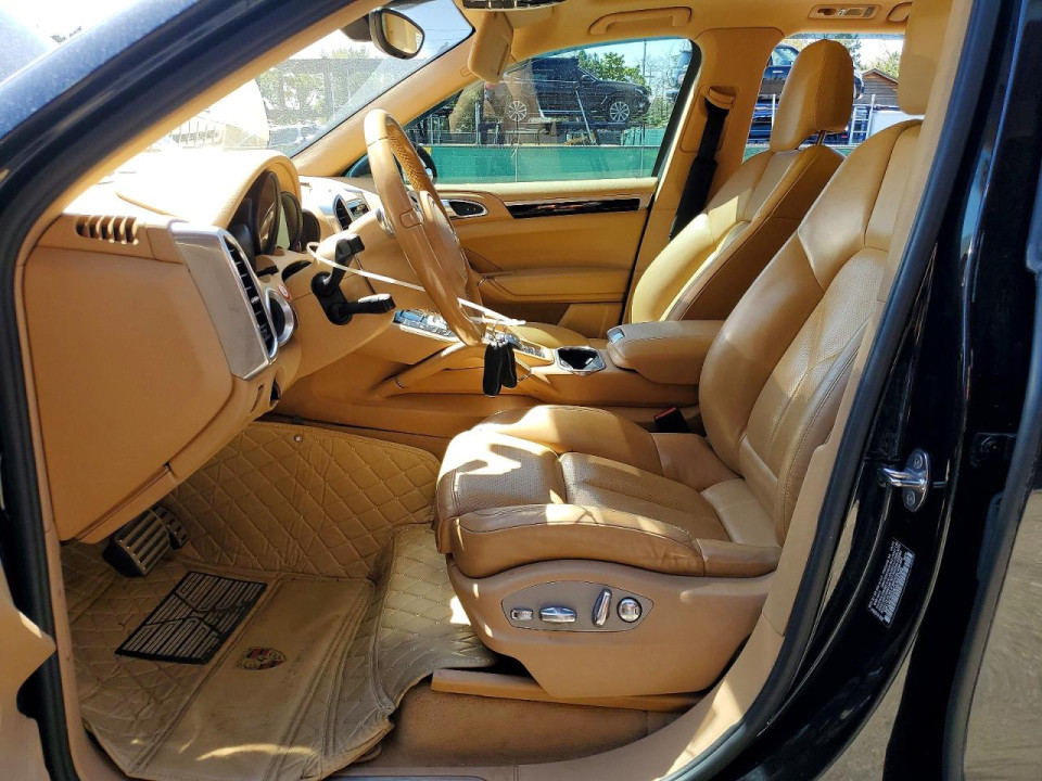 Porsche CAYENNE 2012 — Copart