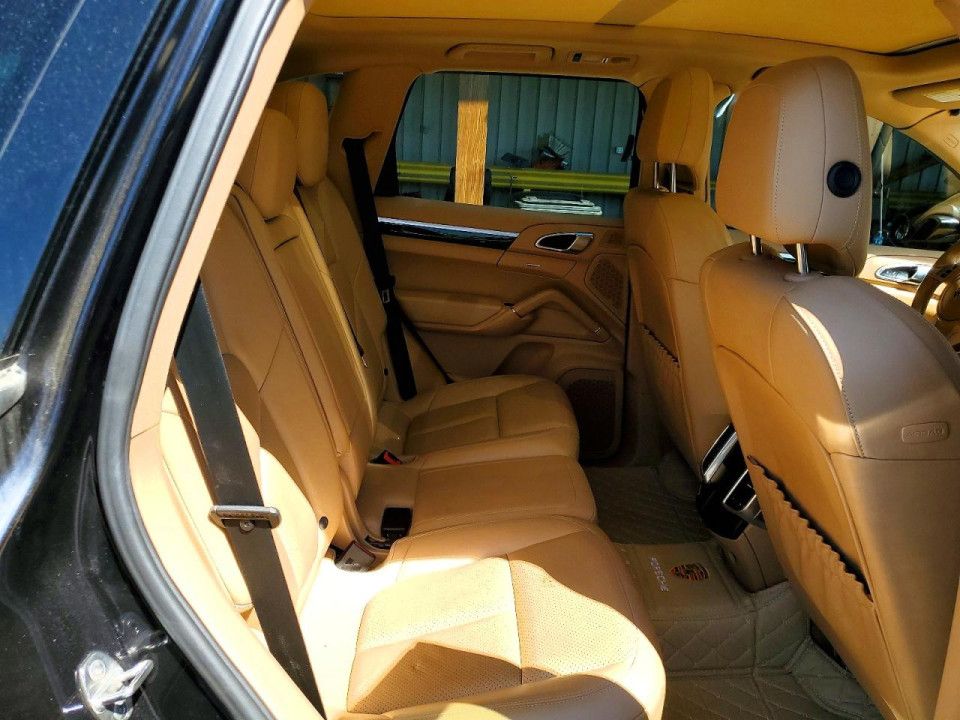 Porsche CAYENNE 2012 — Copart