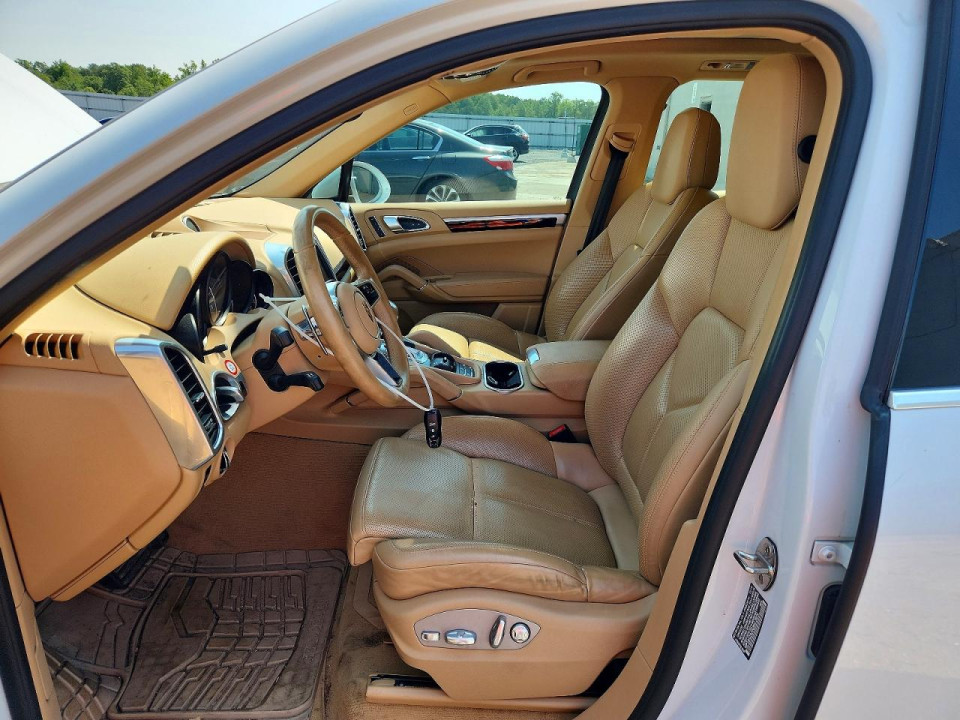 Porsche CAYENNE 2016 — Copart