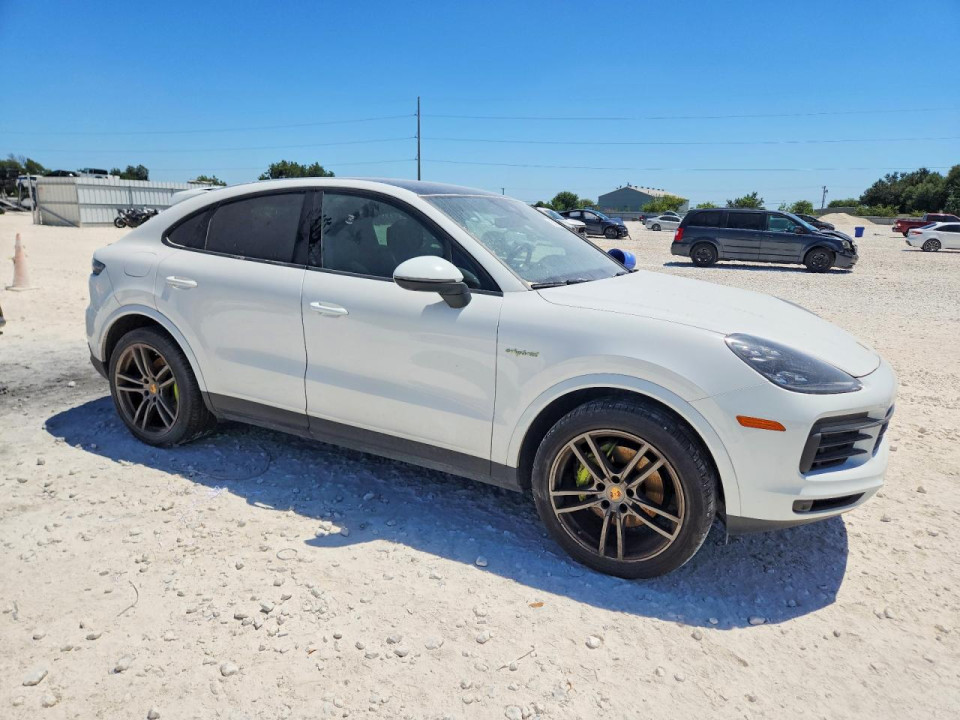 Porsche CAYENNE 2022 — Copart