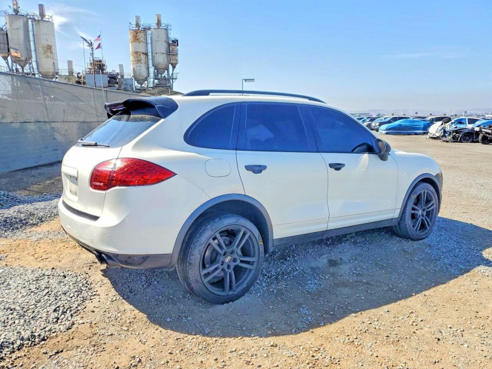 Porsche CAYENNE 2011 — Copart