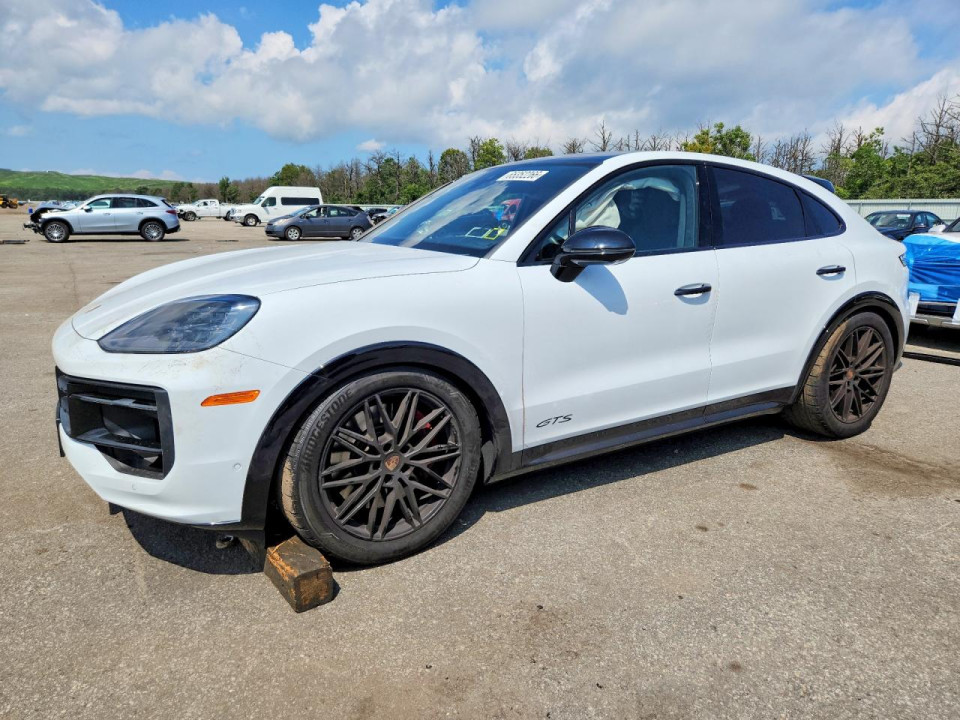 Porsche CAYENNE 2025 — Copart