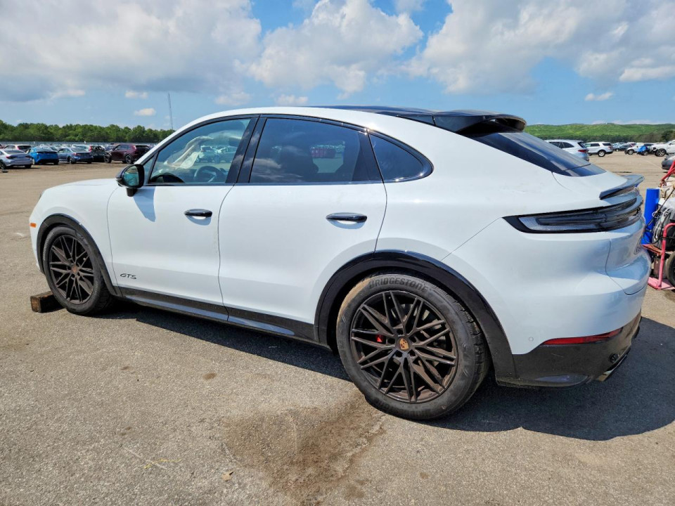 Porsche CAYENNE 2025 — Copart