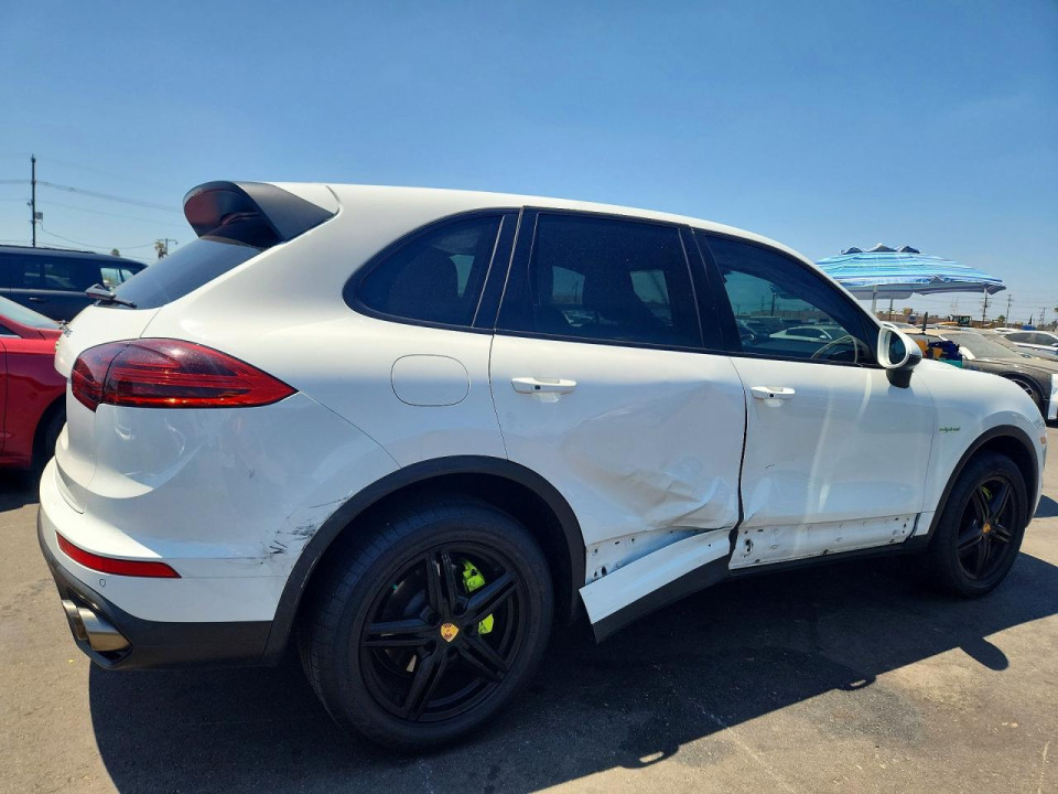 Porsche CAYENNE 2016 — Copart