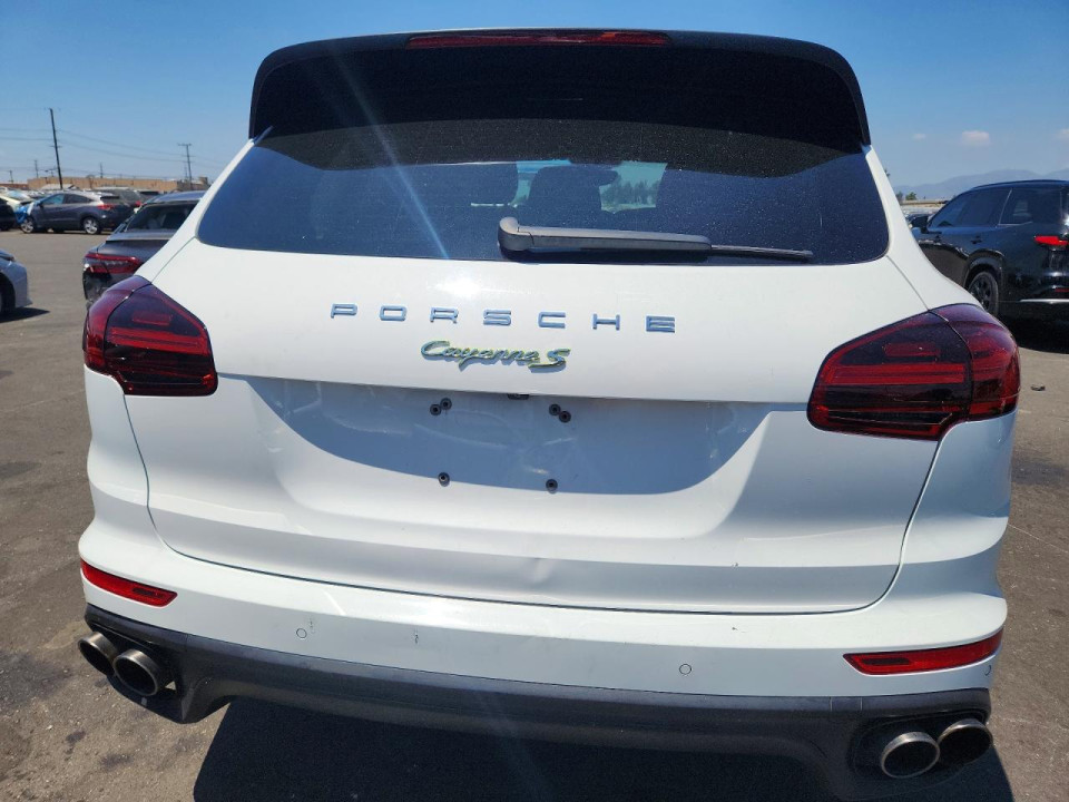 Porsche CAYENNE 2016 — Copart