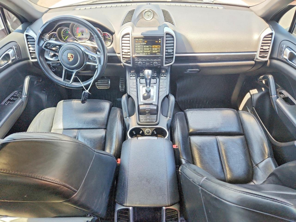 Porsche CAYENNE 2016 — Copart