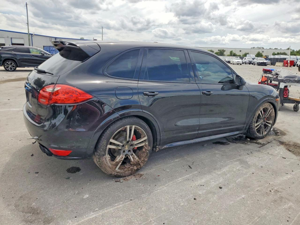 Porsche CAYENNE 2013 из США