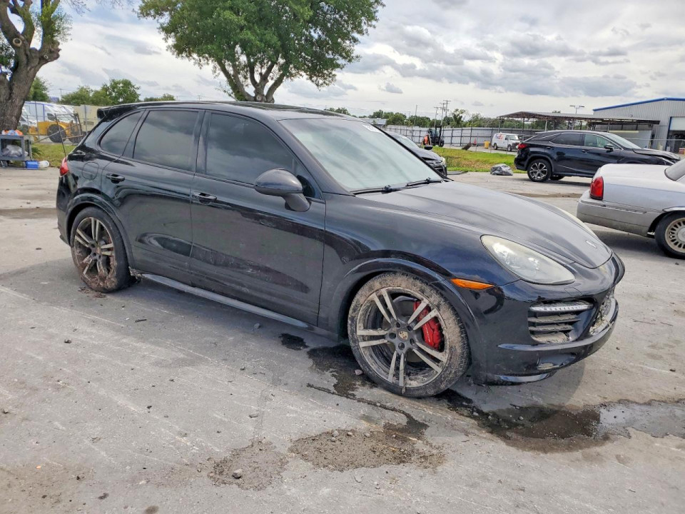 Porsche CAYENNE 2013 из США