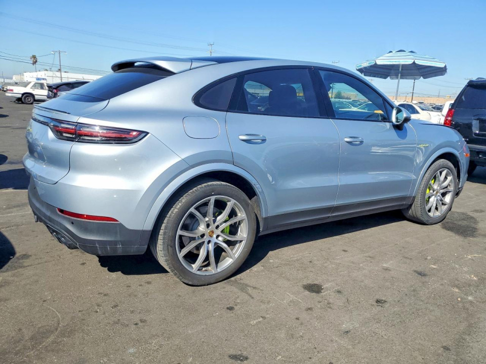 Porsche CAYENNE 2022 — Copart