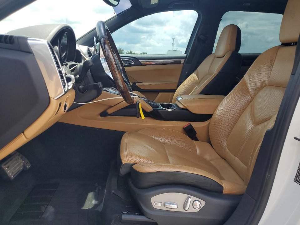 Porsche CAYENNE 2016 — Copart