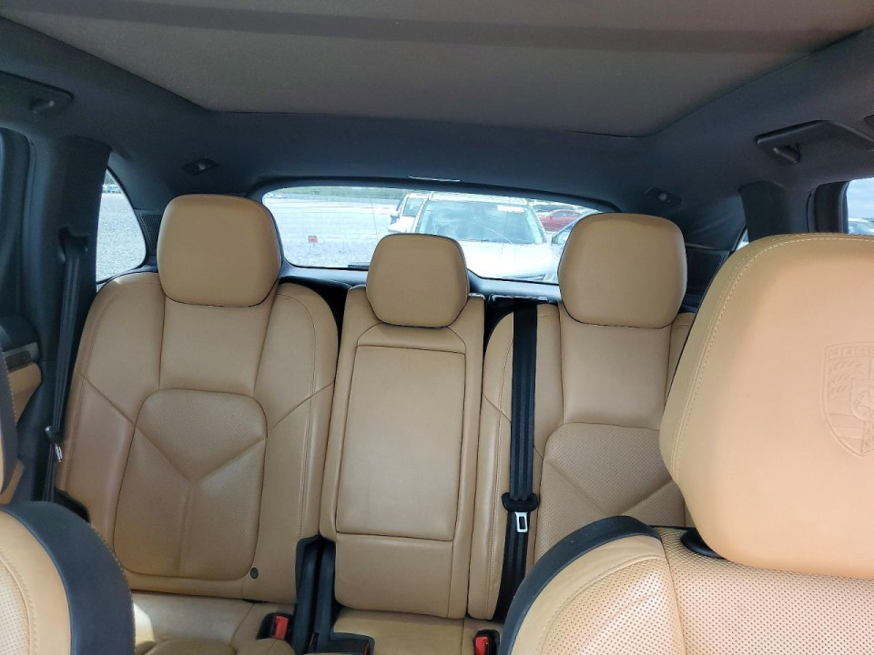 Porsche CAYENNE 2016 — Copart