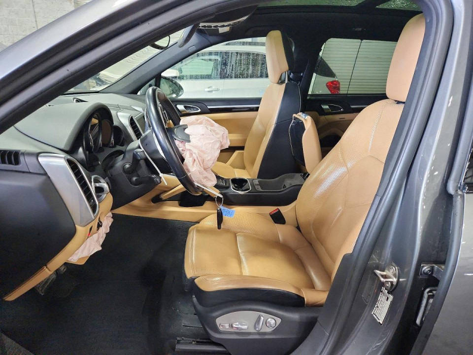 Porsche CAYENNE 2016 — Copart