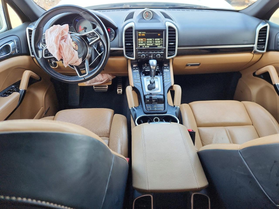 Porsche CAYENNE 2016 — Copart