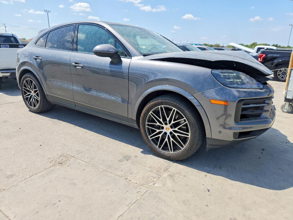 Porsche CAYENNE 2025 — Copart