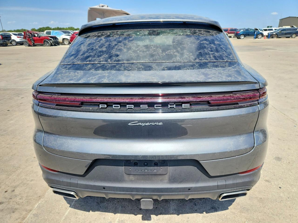Porsche CAYENNE 2025 — Copart