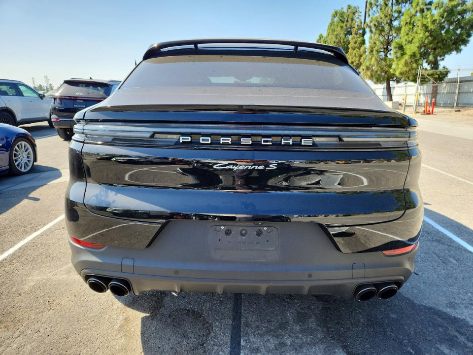 Porsche CAYENNE 2024 — Copart