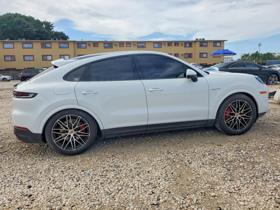 Porsche CAYENNE 2026 — Copart