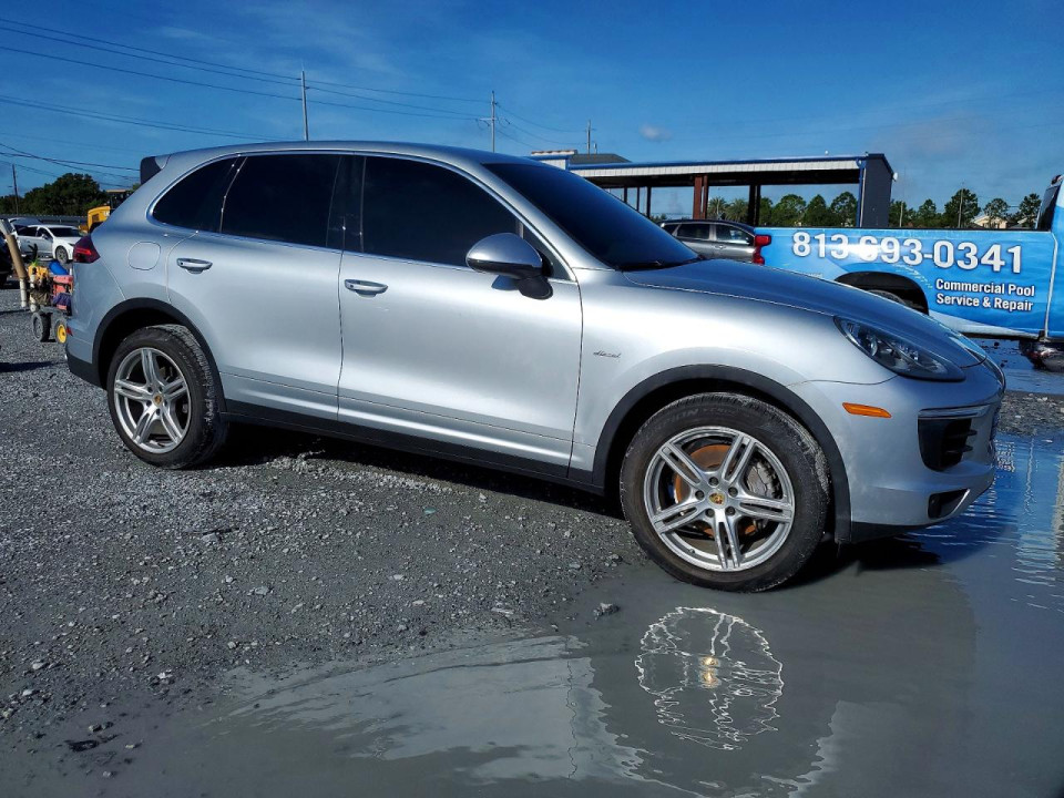 Porsche CAYENNE 2016 — Copart