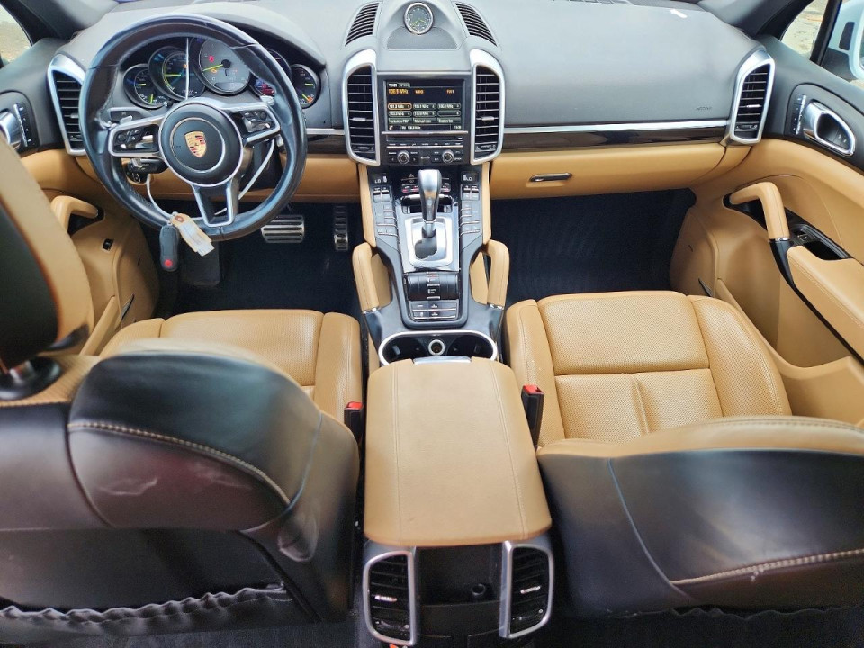 Porsche CAYENNE 2016 — Copart