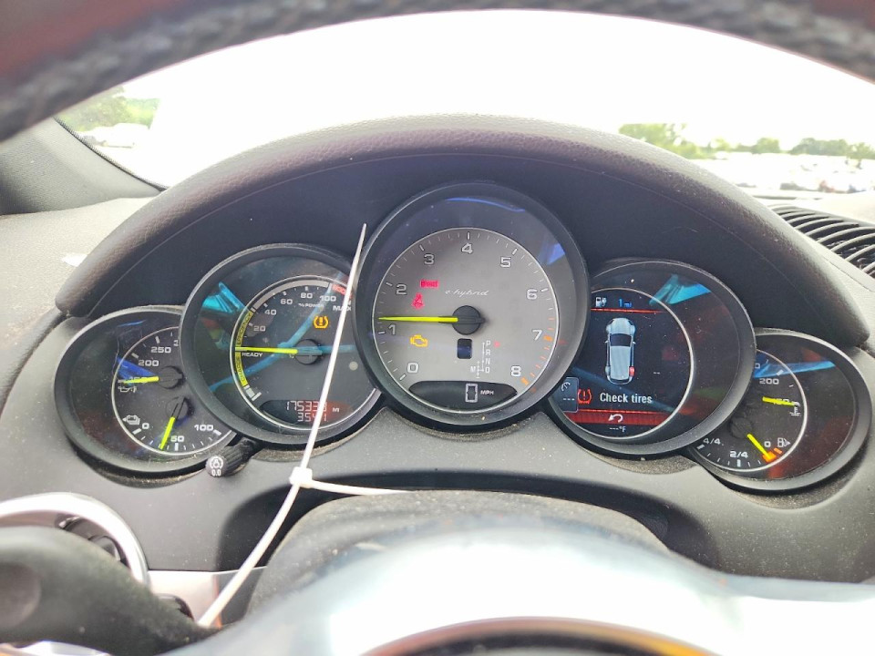 Porsche CAYENNE 2016 — Copart