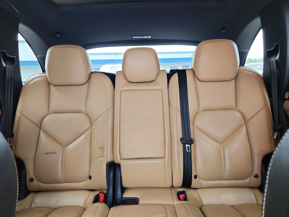 Porsche CAYENNE 2016 — Copart