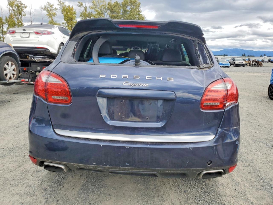Porsche CAYENNE 2012 — Copart