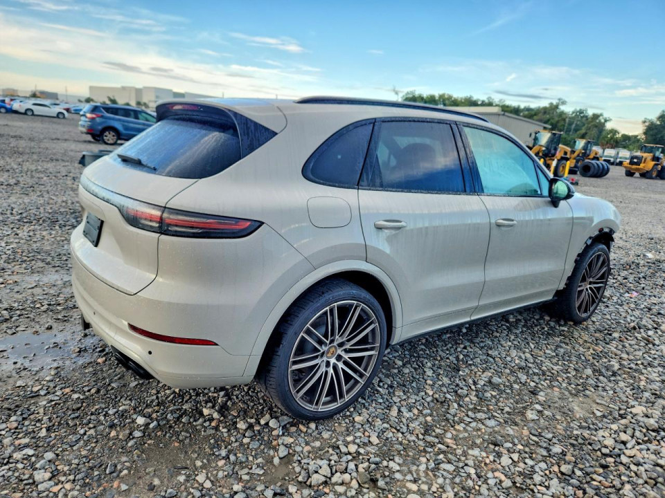 Porsche CAYENNE 2022 — Copart