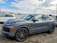Porsche CAYENNE 2025