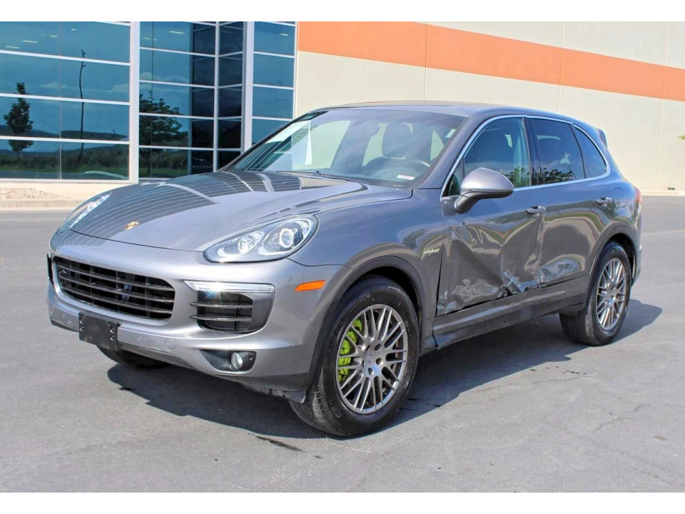 Porsche CAYENNE 2015 — Copart