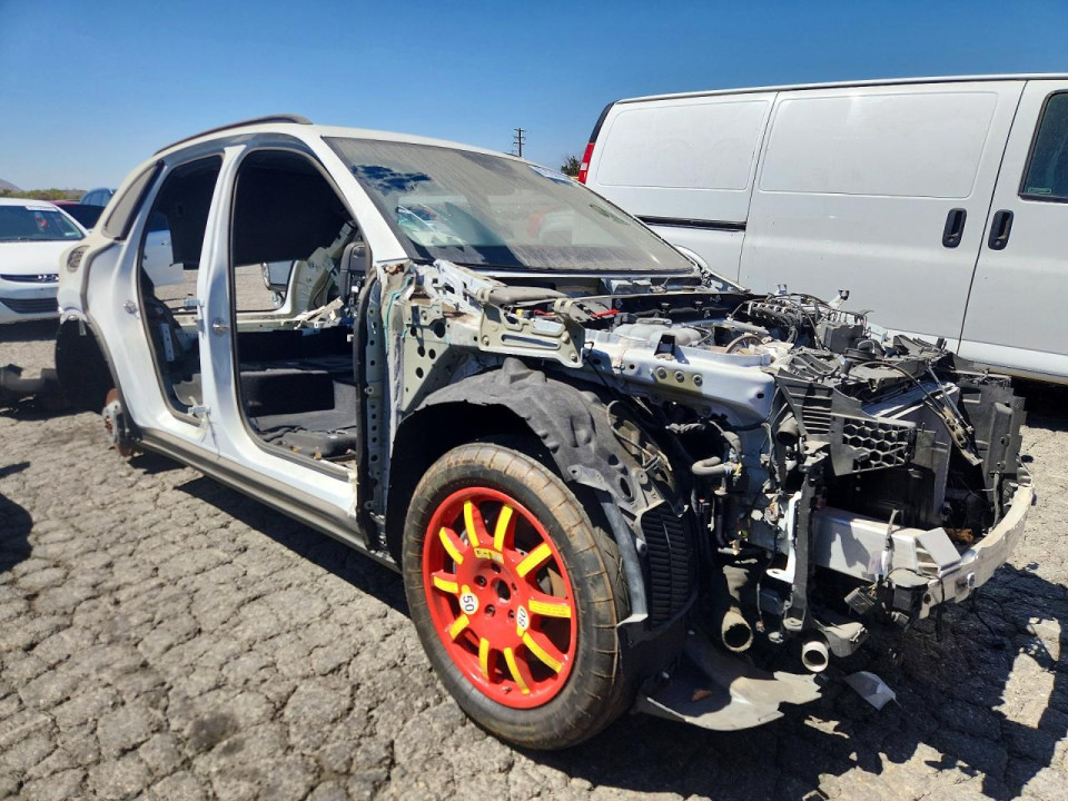 Porsche CAYENNE 2024 — Copart