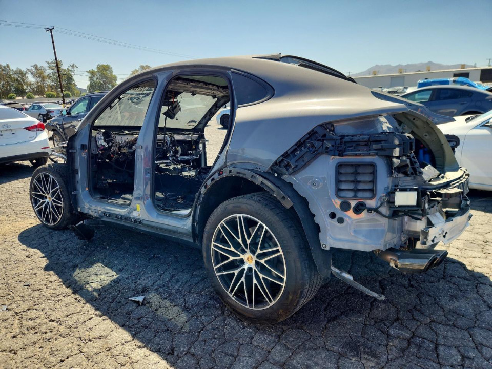 Porsche CAYENNE 2024 — Copart