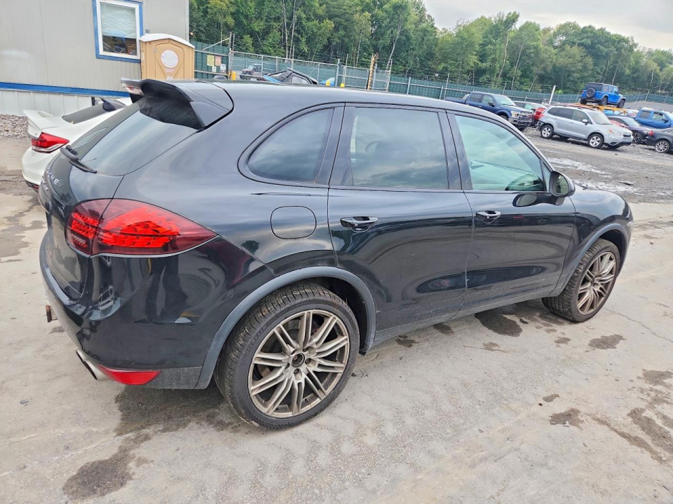 Porsche CAYENNE 2012 — Copart