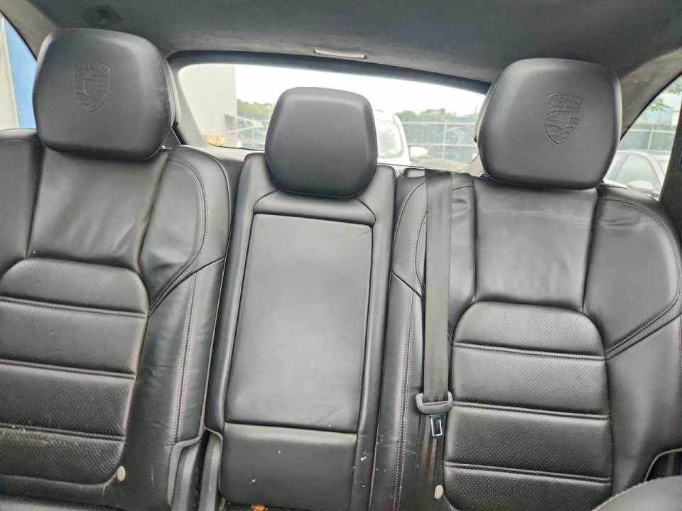 Porsche CAYENNE 2012 — Copart