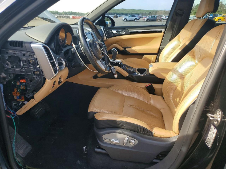 Porsche CAYENNE 2016 — Copart