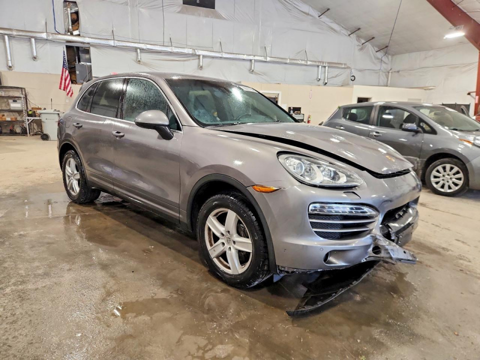 Porsche CAYENNE 2012 — Copart