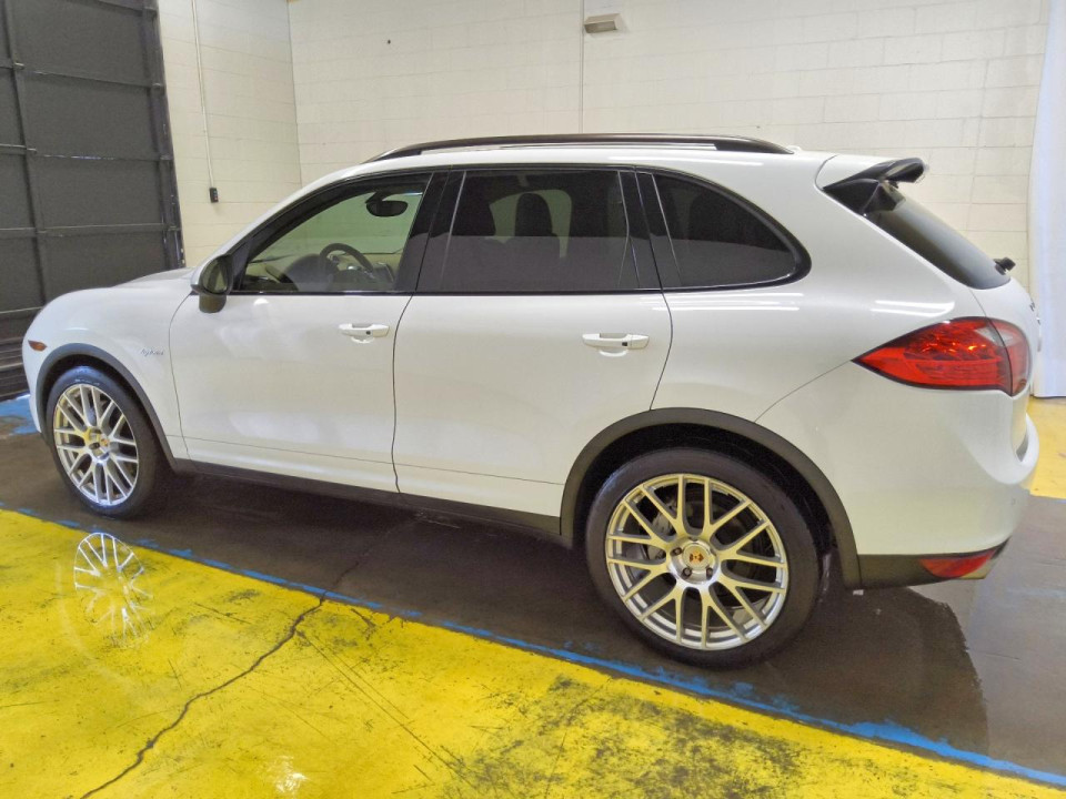 Porsche CAYENNE 2013 — Copart