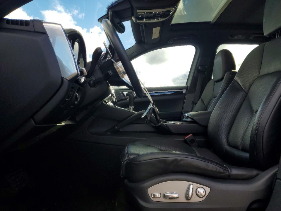 Porsche CAYENNE 2016 — Copart