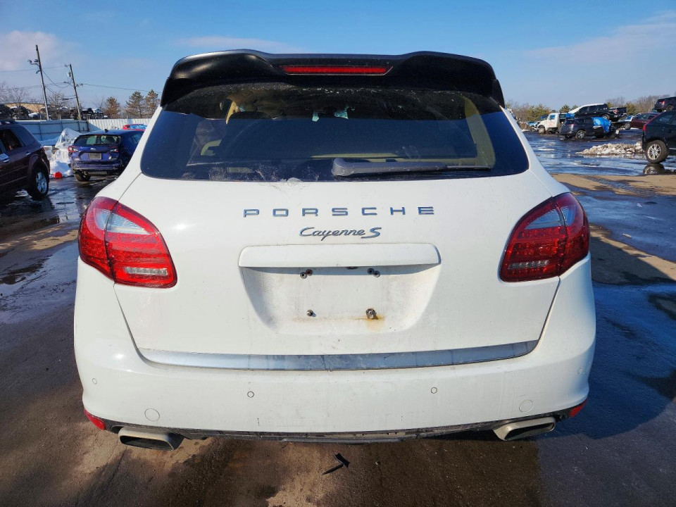Porsche CAYENNE 2014 — Copart