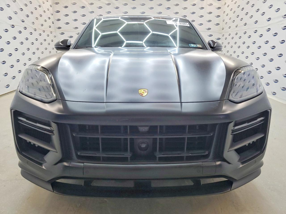 Porsche CAYENNE 2024 — Copart