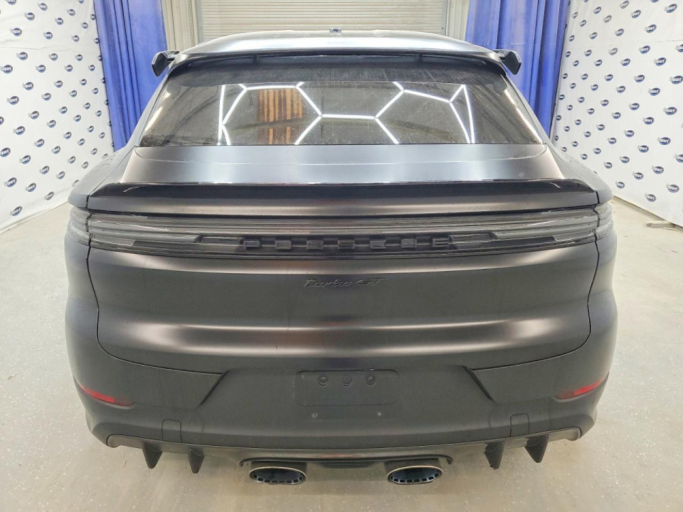 Porsche CAYENNE 2024 — Copart
