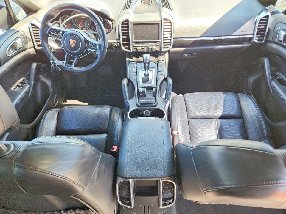 Porsche CAYENNE 2016 — Copart