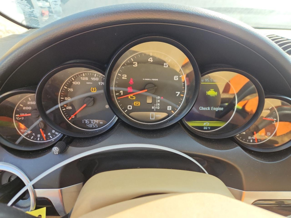 Porsche CAYENNE 2011 — Copart