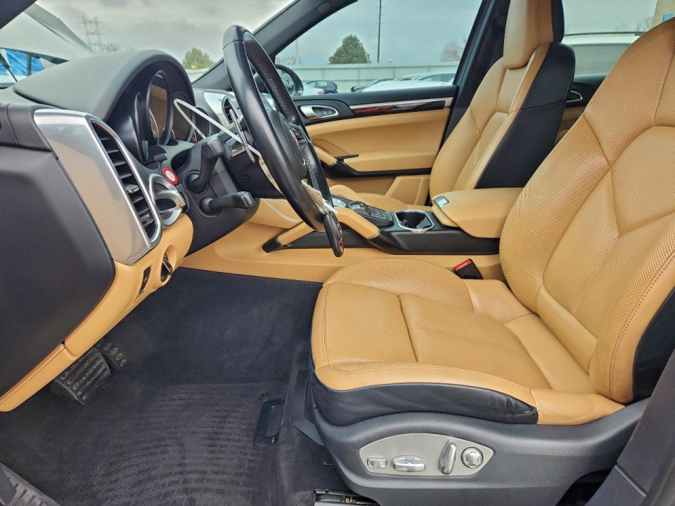 Porsche CAYENNE 2016 — Copart