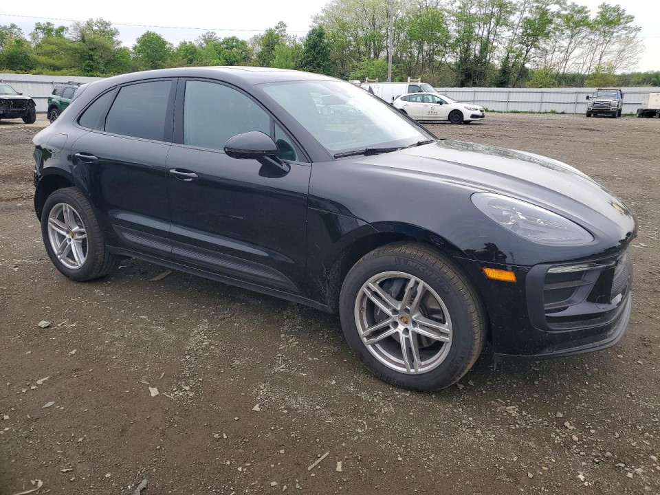Porsche MACAN BASE 2026 — Copart